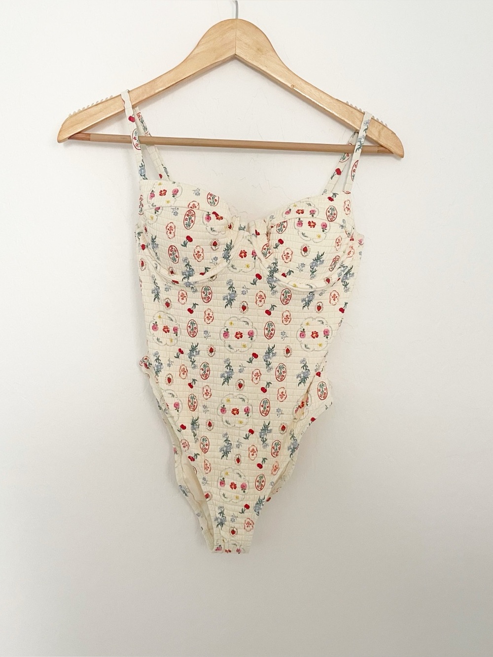 Dippin Daisy’s sky high fluer one piece medium nwt